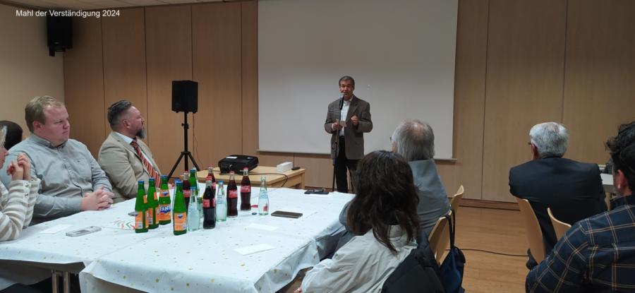 18.10 Beim Mahl der Verständigung