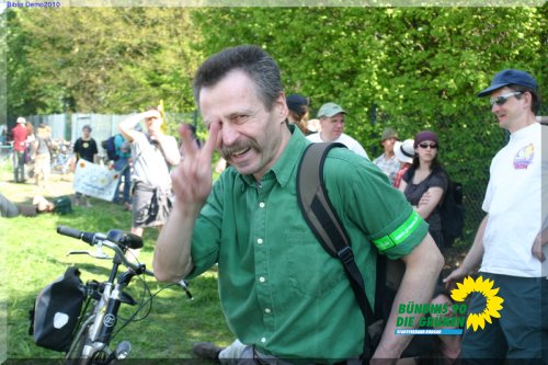 demo_2010_25_20111023_1756603804